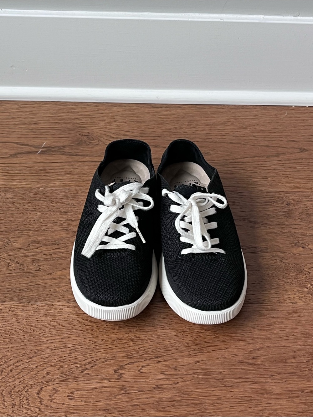 Reef Neptune Breathable Knit Comfort Sneakers Women’s Size 7.5 Metallic Black
